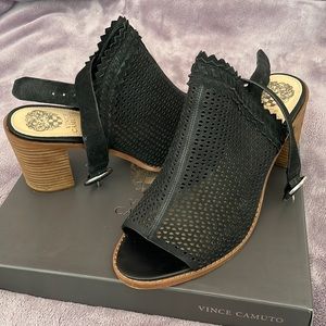 Vince Camuto EUC sandals size 10